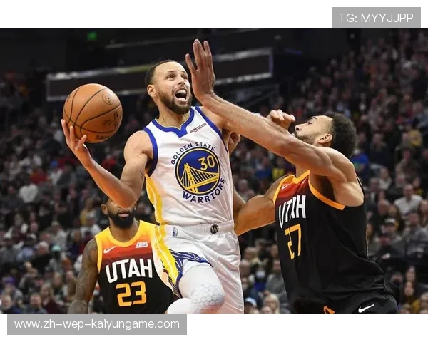 勇士球员组织自主训练 谋求突破改变，勇士队内最新训练赛